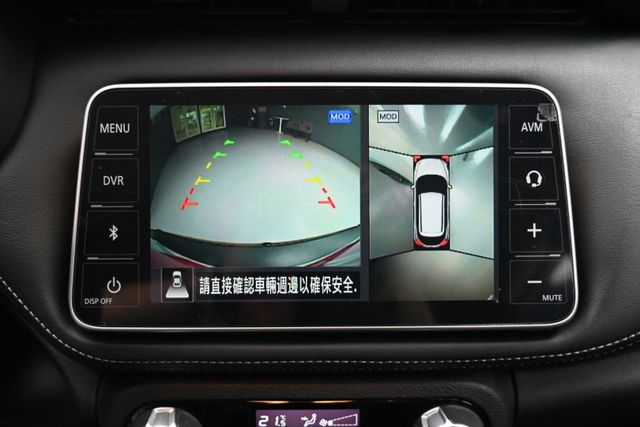 KICKS  第12張相片