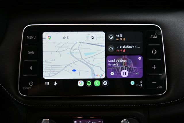 KICKS  第13張相片