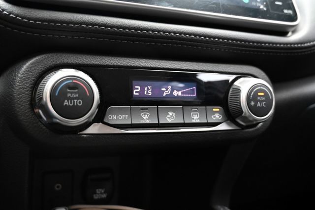 KICKS  第15張相片