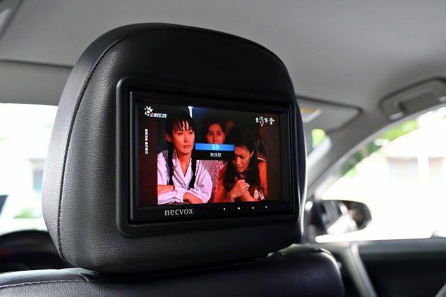 日本原裝進口高CP高妥善~定期保養一年僅跑一萬~定速巡航+倒車顯影+電折後視鏡+抬頭顯示+雙前按摩椅+駕駛座電動調整~  第14張相片