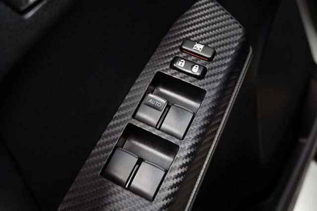 日本原裝進口高CP高妥善~定期保養一年僅跑一萬~定速巡航+倒車顯影+電折後視鏡+抬頭顯示+雙前按摩椅+駕駛座電動調整~  第17張相片