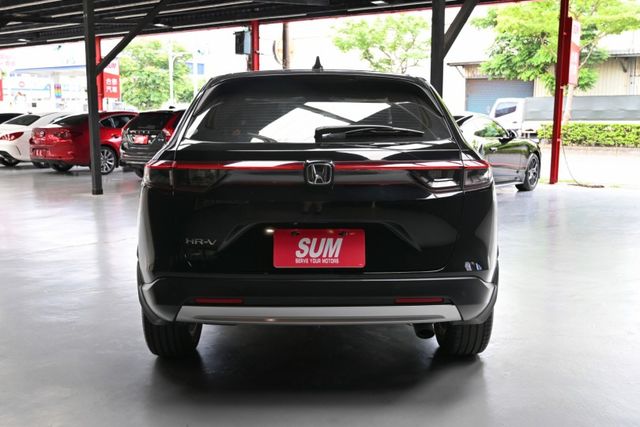 頂規S版家庭SUV首選~定期保養精準里程6萬~ACC自動跟車+加裝360環景+加裝獨立胎壓偵測+全景天窗+電尾門+電動椅  第5張相片