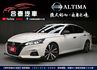 低調裡藏著狠勁~原廠保養記錄認證原鈑件~ACC跟車+電動加熱椅+360環景影像+抬頭顯示器+南極星測速器+CARPLAY  第1張縮圖