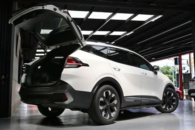 頂規X-line4WD~新車保固至2030里程僅1萬~ACC跟車+HK環繞音響+360環景+雙前加熱通風電動椅 +電尾門  第5張相片