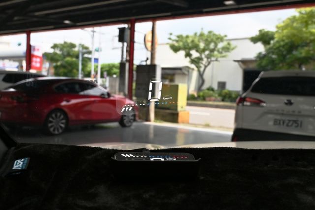 頂規X-line4WD~新車保固至2030里程僅1萬~ACC跟車+HK環繞音響+360環景+雙前加熱通風電動椅 +電尾門  第20張相片