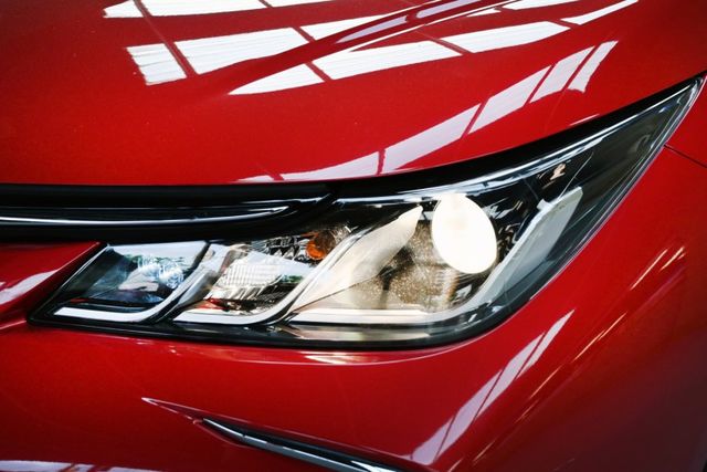 不用40輕鬆入主熱銷房車~低里程僅跑4萬公里~ACC自動跟車+倒車顯影+車偏警示+抬頭顯示+衛星導航+CARPLAY~  第20張相片