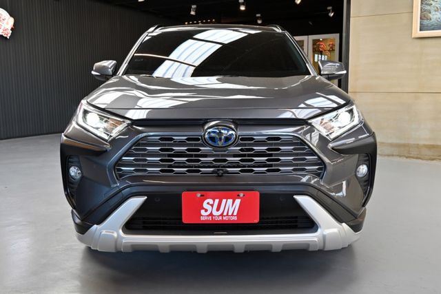 最頂Hybrid旗艦4WD~超低里程僅跑5萬原廠紀錄~ACC跟車+全景天窗+雙前通風椅+南極星測速器+360環景+電尾門  第2張相片