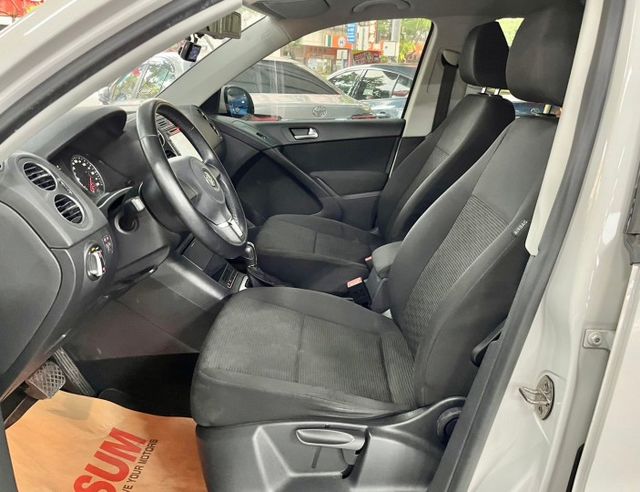 2013年Tiguan ✅1.4 TSI ✅倒車顯影✅衛星導航✅數位電視✅循跡防滑✅後座出風口✅循跡防滑✅ISOFIX  第12張相片