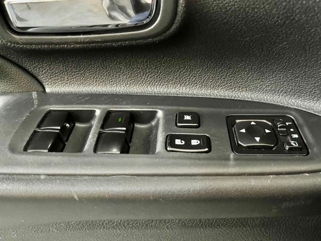 2016年OUTLANDER ✅華貴型✅I KEY✅衛星導航✅倒車顯影✅雙區恆溫✅電動天窗✅循跡防滑✅方向盤快控鍵  第16張相片