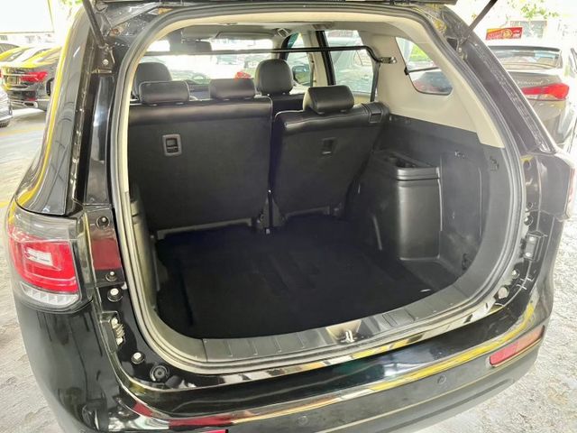 2016年OUTLANDER ✅華貴型✅I KEY✅衛星導航✅倒車顯影✅雙區恆溫✅電動天窗✅循跡防滑✅方向盤快控鍵  第17張相片