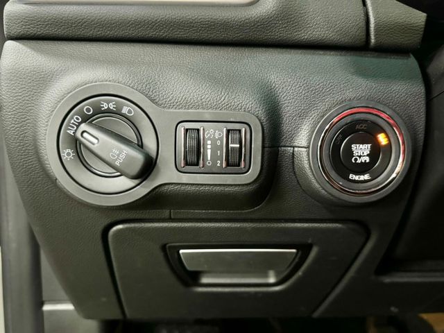 GHIBLI DIESEL ✅僅跑2.4萬公里 ✅定速 ✅倒車顯影 ✅雙區恆溫 ✅電動天窗 ✅電動腰靠 ✅駕駛座記憶座椅  第13張相片