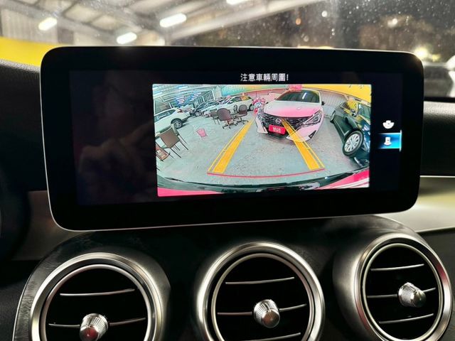 ✅未領牌✅柏林之音✅多光束動態頭燈✅倒車顯影✅全景天窗✅盲點✅雙前記憶加熱座椅✅摸門✅液晶儀表✅無線充電✅電動尾門  第8張相片
