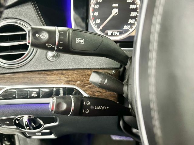 老闆坐駕 ✅僅跑7.8萬公里 ✅倒車顯影 ✅衛星導航 ✅雙前記憶座椅 ✅電動窗遮陽簾 ✅LED頭燈 ✅後排座椅電動調整  第7張相片