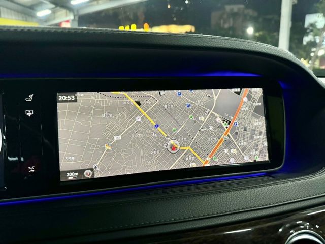 老闆坐駕 ✅僅跑7.8萬公里 ✅倒車顯影 ✅衛星導航 ✅雙前記憶座椅 ✅電動窗遮陽簾 ✅LED頭燈 ✅後排座椅電動調整  第9張相片