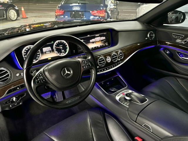 老闆坐駕 ✅僅跑7.8萬公里 ✅倒車顯影 ✅衛星導航 ✅雙前記憶座椅 ✅電動窗遮陽簾 ✅LED頭燈 ✅後排座椅電動調整  第16張相片