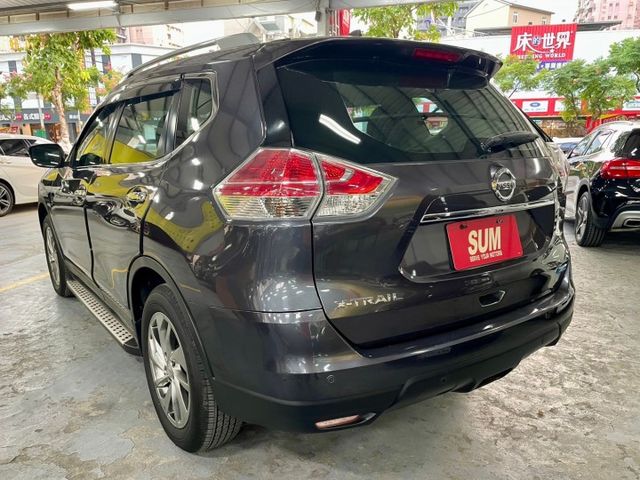 ✅自動感應頭燈✅倒車顯影✅方向盤快控✅雙區恆溫空調✅衛星導航✅電折後視鏡  第4張相片