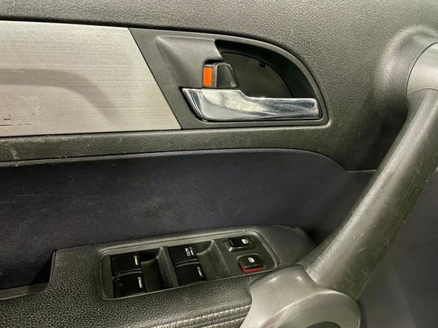 ✅衛星導航✅定速✅倒車顯影 ✅雙區恆溫✅多功能方向盤✅循跡防滑 ✅中控螢幕✅自動感應頭燈✅雨滴感應雨刷  第14張相片