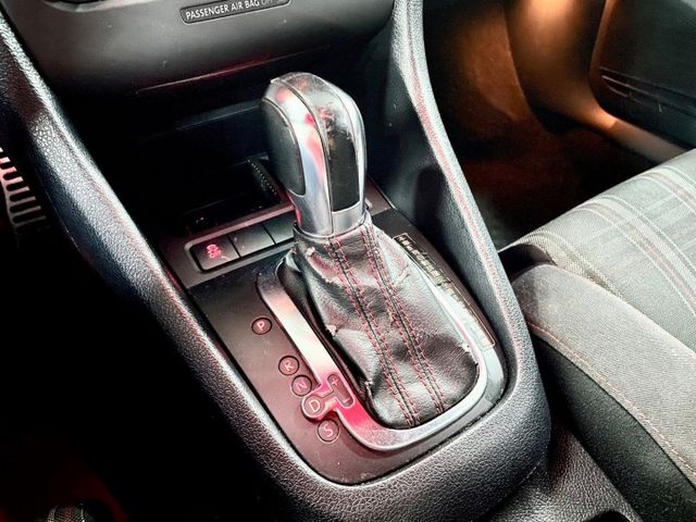 2012年GOLF GTI✅方向盤快控✅電動後視鏡✅定速✅換檔撥片✅自動感應頭燈✅天窗  第9張相片
