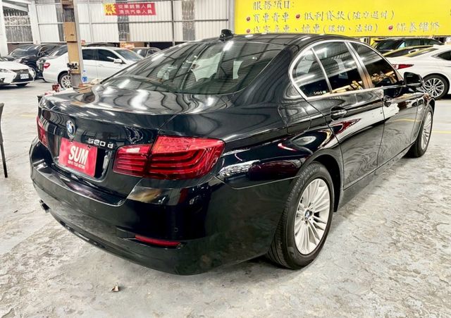 2014年520D✅電折後視鏡✅自動感應頭燈✅定速✅雨滴感應式雨刷✅雙區恆溫空調✅衛星導航✅倒車顯影  第3張相片