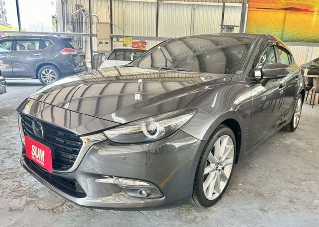 2018年MAZDA3✅抬頭顯示器✅倒車顯影✅恆溫空調✅循跡防滑✅盲點偵測✅駕駛座電動座椅  第1張相片