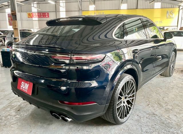 ✅跑車計時套件✅I KEY✅360環景✅全景天窗✅頭枕烙印✅红色安全带✅22寸鋁圈✅卡鉗選色✅四區恆溫  第3張相片