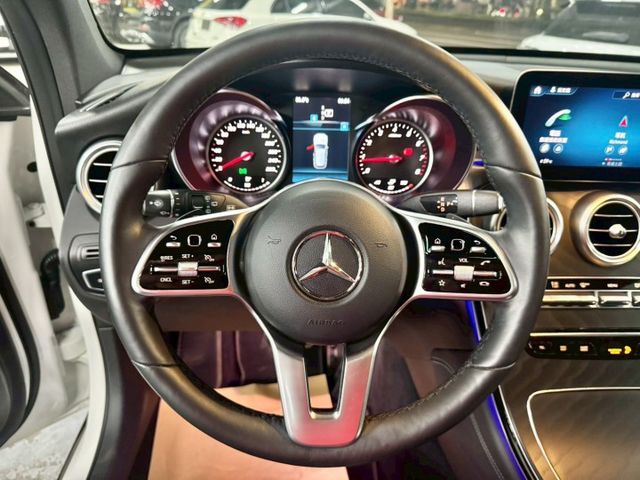 ✅未領牌✅腳踢尾門✅主動停車✅全景天窗✅360環景✅雙前電動記憶座椅✅停車雷達✅氣氛燈✅無線充電✅盲點✅CarPlay  第6張相片