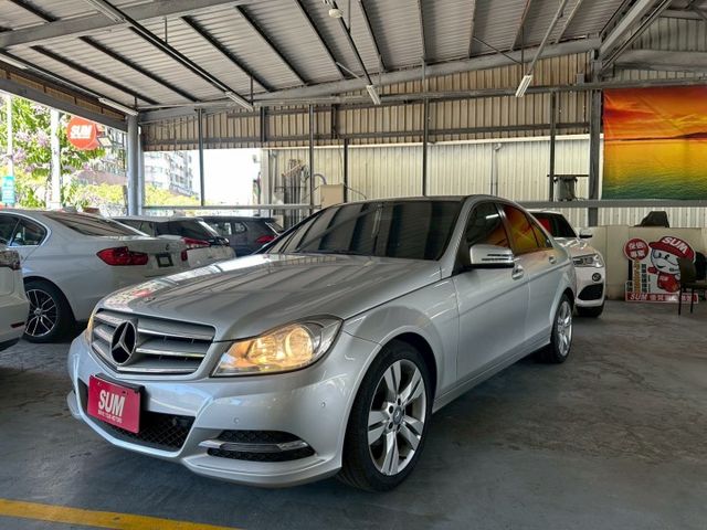 2014年C180✅方向盤快控✅恆溫空調✅電折後視鏡✅雙前電動座椅  第1張相片
