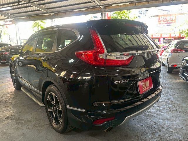 2020年CRV✅方向盤快控✅定速✅換檔撥片✅車道置中✅I KEY✅盲點偵測✅全景天窗✅衛星導航✅倒車顯影✅電動尾門  第4張相片