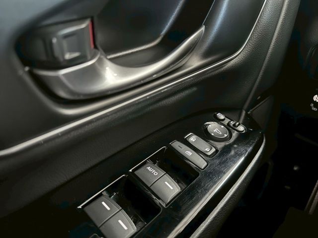 2020年CRV✅方向盤快控✅定速✅換檔撥片✅車道置中✅I KEY✅盲點偵測✅全景天窗✅衛星導航✅倒車顯影✅電動尾門  第12張相片