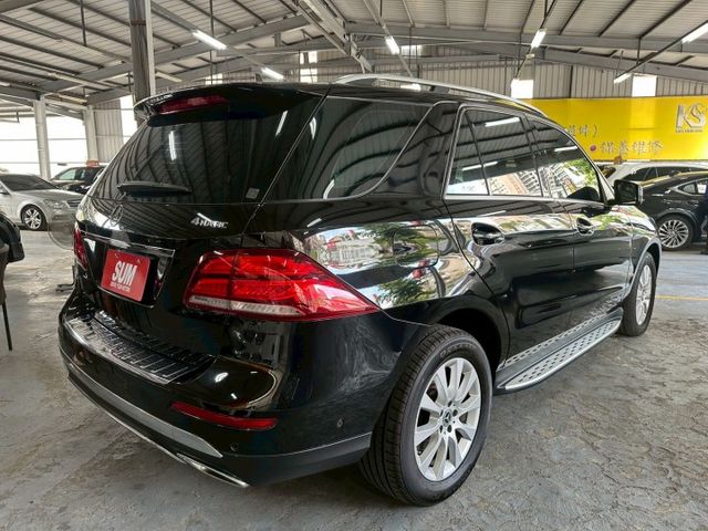 2015年GLE250d✅4WD✅循跡防滑✅恆溫空調✅I KEY✅倒車顯影✅電動後視鏡✅雙前電動座椅✅電動尾門  第3張相片