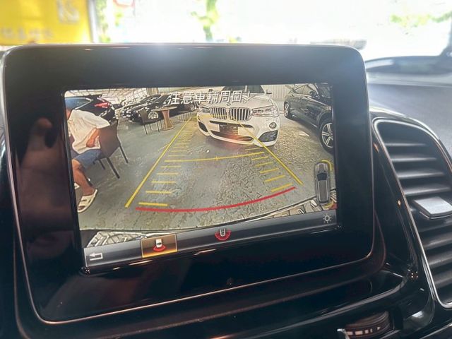 2015年GLE250d✅4WD✅循跡防滑✅恆溫空調✅I KEY✅倒車顯影✅電動後視鏡✅雙前電動座椅✅電動尾門  第9張相片