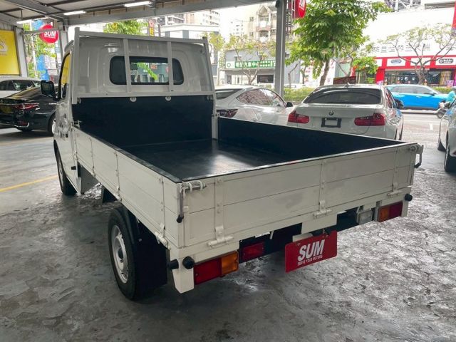 ✅自動感應頭燈✅循跡防滑✅怠速熄火✅智能防護駕駛系統  第4張相片