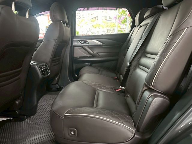 ✅Apple Car Play✅倒車顯影✅360環景✅I KEY✅盲點偵測✅BOSE音響✅天窗✅定速✅雙前電動座椅  第14張相片