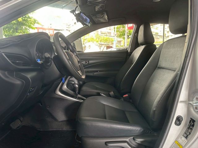✅倒車顯影✅電折後視鏡✅AppleCarPlay✅循跡防滑  第10張相片