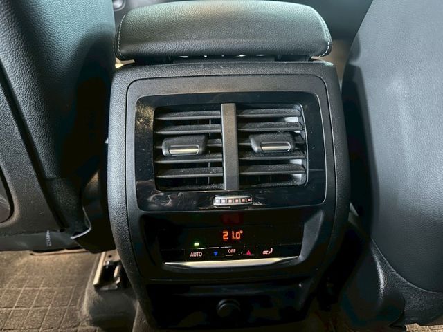✅ACC✅三區恆溫✅電折後視鏡✅雙前電動座椅✅盲點偵測✅倒車顯影✅360環景✅循跡防滑✅換檔撥片  第12張相片