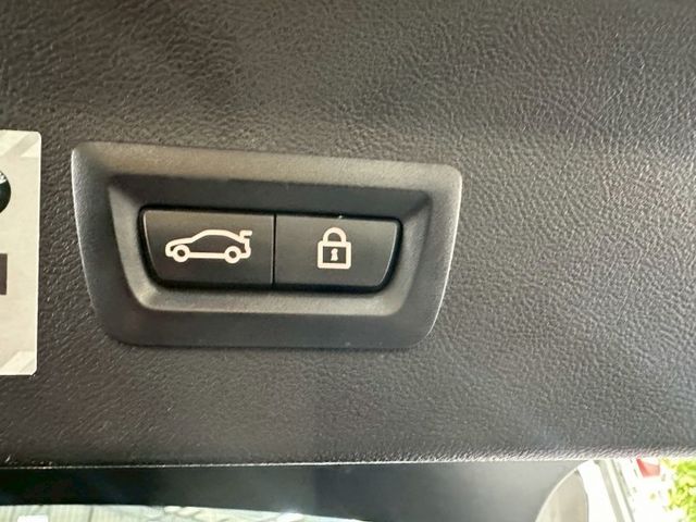 ✅ACC✅三區恆溫✅電折後視鏡✅雙前電動座椅✅盲點偵測✅倒車顯影✅360環景✅循跡防滑✅換檔撥片  第17張相片