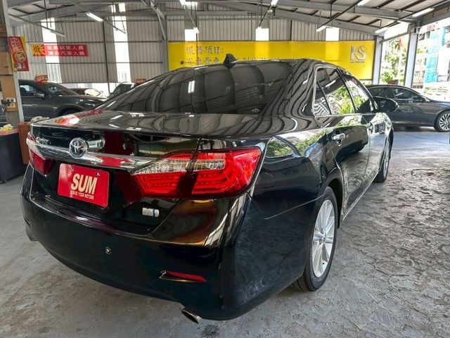 2012年CAMRY✅恆溫空調✅抬頭顯示器✅I KEY✅雙前電動座椅✅天窗✅倒車顯影✅衛星導航  第3張相片
