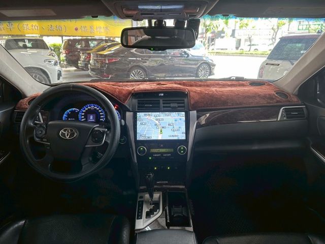 2012年CAMRY✅恆溫空調✅抬頭顯示器✅I KEY✅雙前電動座椅✅天窗✅倒車顯影✅衛星導航  第5張相片