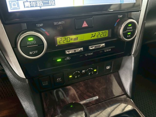 2012年CAMRY✅恆溫空調✅抬頭顯示器✅I KEY✅雙前電動座椅✅天窗✅倒車顯影✅衛星導航  第10張相片