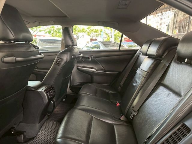2012年CAMRY✅恆溫空調✅抬頭顯示器✅I KEY✅雙前電動座椅✅天窗✅倒車顯影✅衛星導航  第14張相片