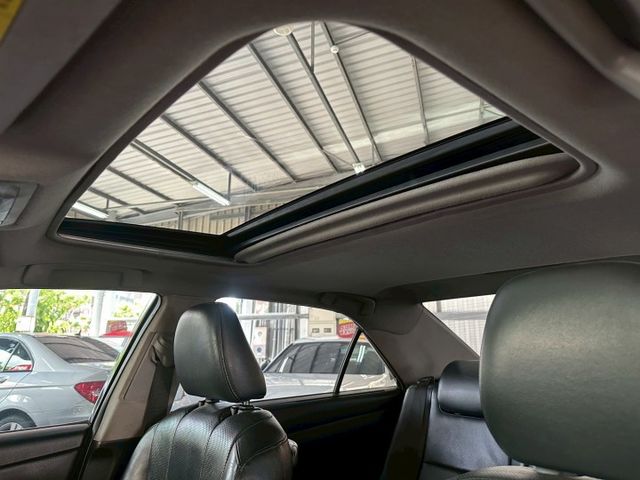 2012年CAMRY✅恆溫空調✅抬頭顯示器✅I KEY✅雙前電動座椅✅天窗✅倒車顯影✅衛星導航  第15張相片