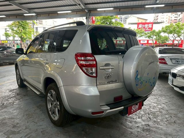✅定速✅倒車顯影✅天窗✅前後雷達✅駕駛座電動座椅  第4張相片