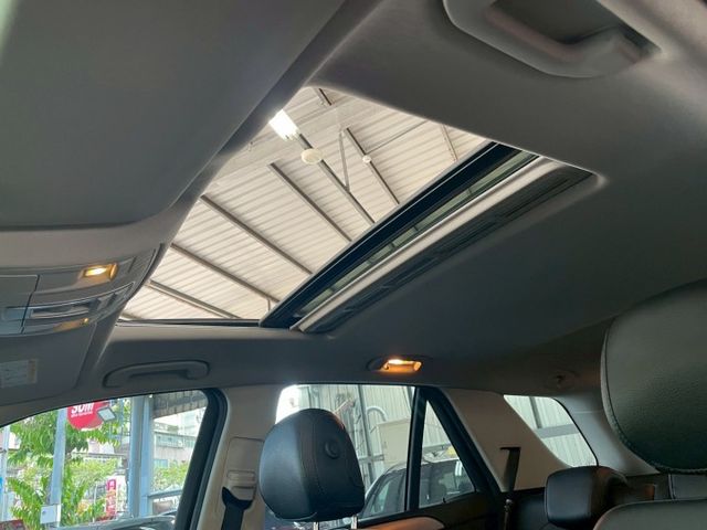 ✅定速✅I KEY✅衛星導航✅倒車顯影✅恆溫空調✅天窗✅雙前電動座椅✅電動尾門  第14張相片