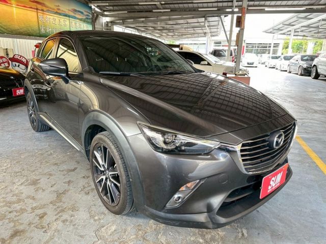 頂級型 ✅LED頭燈✅抬頭顯示器✅定速✅衛星導航✅倒車顯影✅盲點偵測✅車道偏離警示  第2張相片