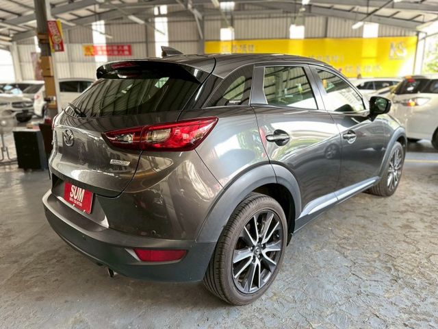 頂級型 ✅LED頭燈✅抬頭顯示器✅定速✅衛星導航✅倒車顯影✅盲點偵測✅車道偏離警示  第3張相片