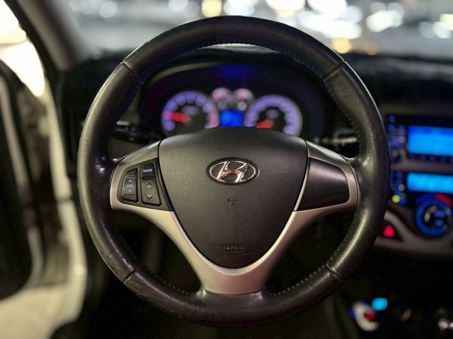 五門小車 代步的首選 ✅旗艦版 ✅ABS ✅恆溫空調 ✅皮椅 ✅方向盤快控鍵 ✅省油省稅金  第6張相片