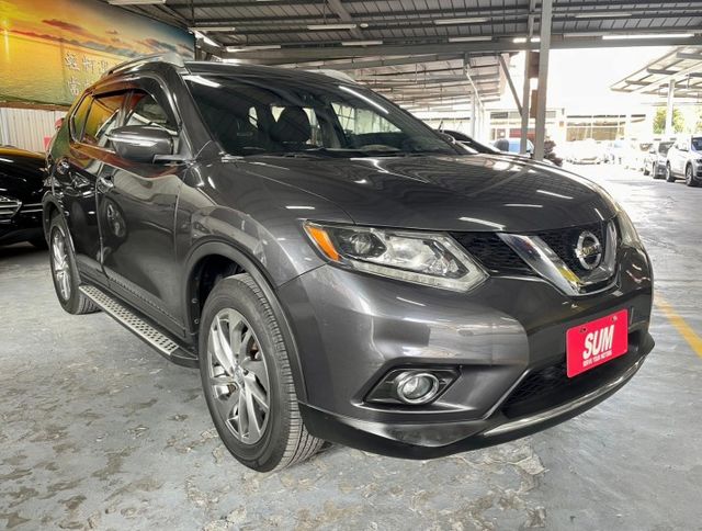 2.5豪華版 ✅LED頭燈 ✅定速 ✅倒車顯影 ✅衛星導航 ✅雙區恆溫 ✅電折後視鏡 ✅方向盤快控鍵  第2張相片