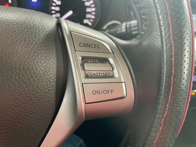 2.5豪華版 ✅LED頭燈 ✅定速 ✅倒車顯影 ✅衛星導航 ✅雙區恆溫 ✅電折後視鏡 ✅方向盤快控鍵  第8張相片