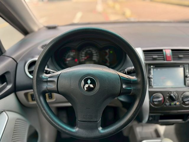 ✅便宜代步車首選 ✅小車大空間 ✅抬頭顯示器 ✅衛星導航 ✅藍芽  第5張相片