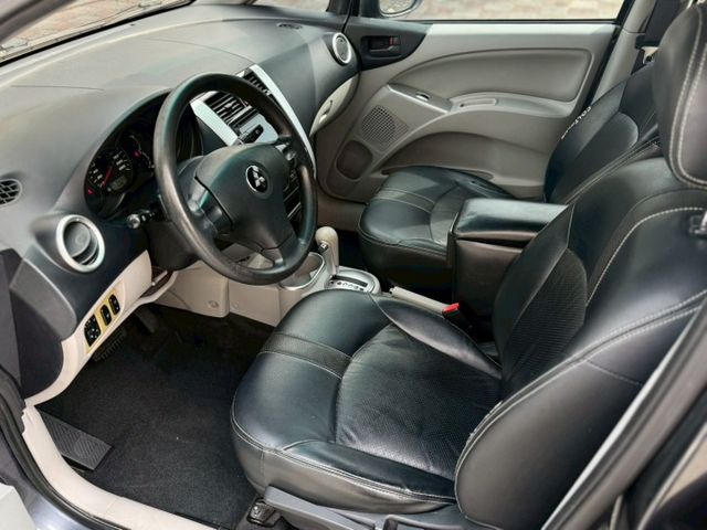 ✅便宜代步車首選 ✅小車大空間 ✅抬頭顯示器 ✅衛星導航 ✅藍芽  第9張相片